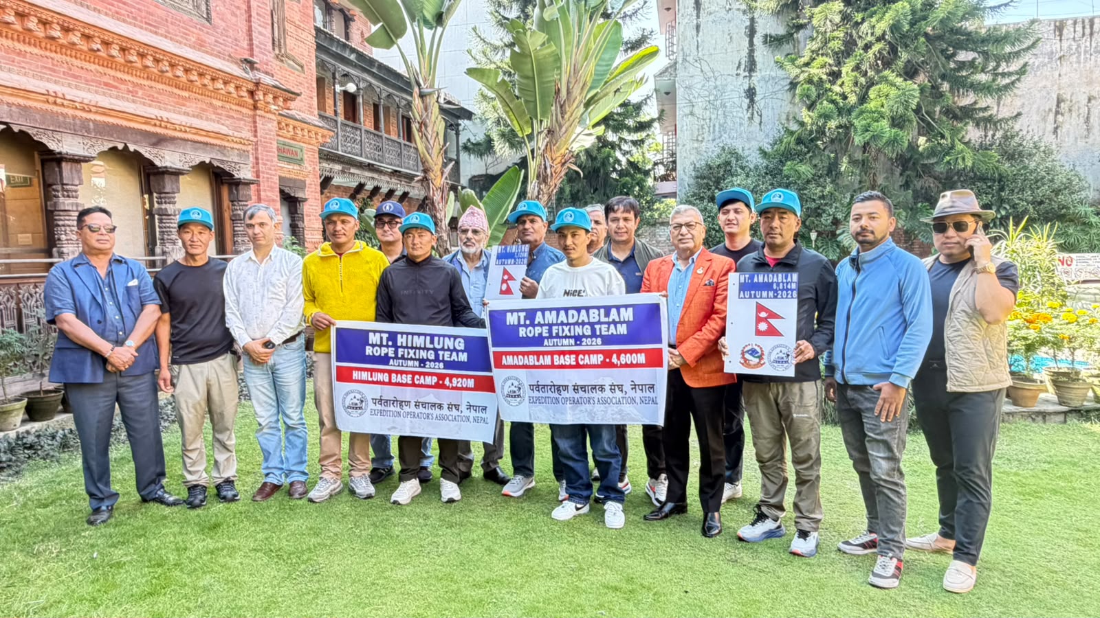 Rope-fixing teams depart for Ama Dablam, Himlung expeditions