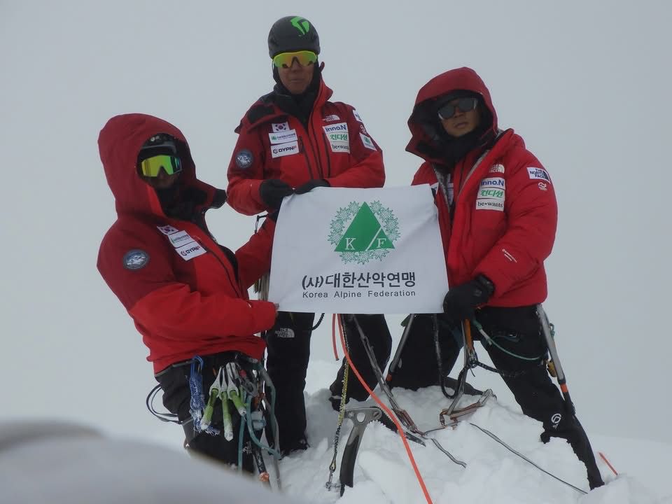 KAF team receives hero's welcome for making first ascent of Sat Peak
