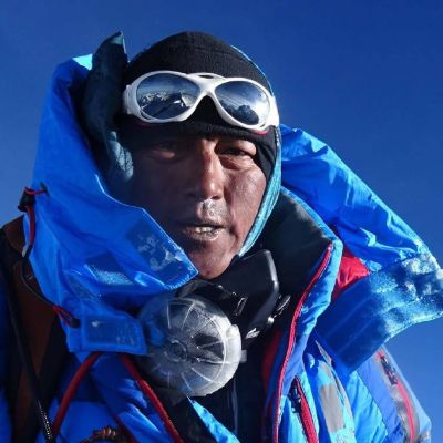 Nepali-American climber Ang Dorjee Sherpa summits Everest for 25th time