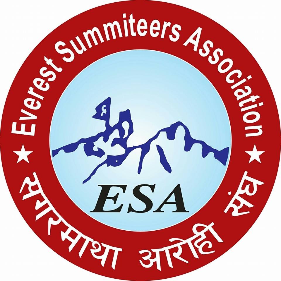 Everest Summiteers Association condemns food poisoning allegations against Everest guides