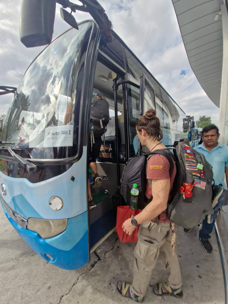 TAAN issues travel advisory for airport pick-ups and drop-offs