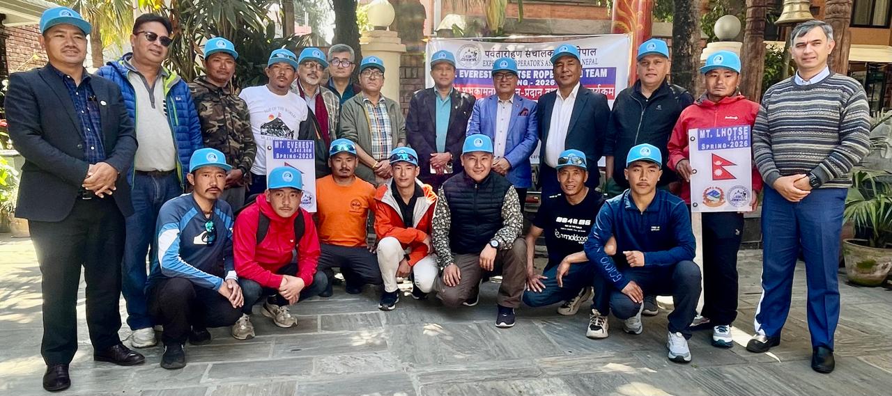 EOA Nepal flags off rope-fixing team for Mt Everest, Mt Lhotse