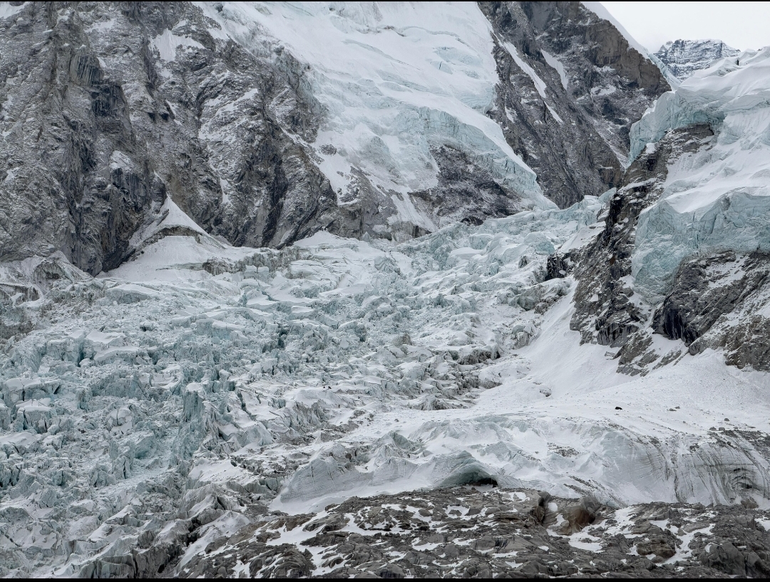 Icefall route on Mt Everest won’t open until the hanging serac collapses, finds field recce team